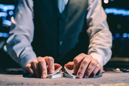 Essential Tips for Reviewing best online casinos Before Signing Up